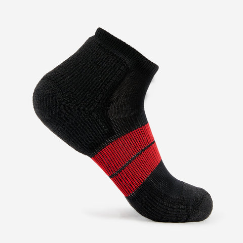 Thorlos Maximum Cushion Unisex Low Cut Running Socks, Black/Red